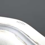 2 Diverse Teller oder Untersetzer mit Chippendale Rand, 1x graviertes Monogramm "OH", Silber 800/835, 391g, Ø 17/19,5cm - photo 6