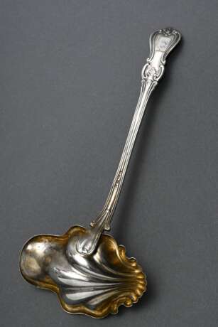 Saucenkelle mit Muschellaffe in Biedermeier Form, MZ: PFP, Schweden, Anfang 20.Jh., Silber, 64g, L. 21cm - Foto 2
