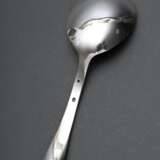 Dänischer Vorlegelöffel mit Widmungsgravur, MZ: Horsens Solvvarefabrik, Kopenhagen 1937, Beschaumeister: Johannes Siggaard, Silber 835, 134g, L. 23cm - photo 2