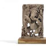 Bedeutende Figur des tanzenden Ganesha - photo 1