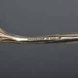 Jugendstil Vorlegeschaufel mit floral durchbrochenem Griff "Feuerlilie", verso monogrammiert, Silber 800, Laffe vergoldet, 82g, L. 22cm - photo 3