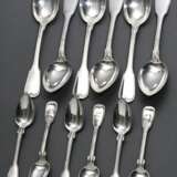 12 Diverse Teile "Fadenmuster" Besteck, MZ: Klatten Hoef, Silber 12 Lot/800, 500g: je 6 Tee- und Suppenlöffel, z.T. monogrammiert, Gebrauchsspuren - photo 2