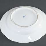 Tiefer Meissen Teller mit Holzschnitt Blumen und Korbrand, Mitte 18.Jh., Ø 22cm - photo 4
