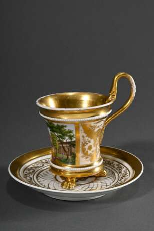 Biedermeier Ansichtstasse/UT auf Tatzenfüßen "Landhaus und Garten mit Personenstaffage", 1. Hälfte 19.Jh., H. 13,5cm, UT best. - photo 2