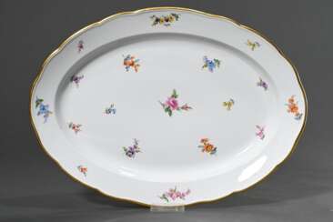 Große ovale Meissen Platte &quot;Streublümchen&quot; mit Goldrand, Knauffzeit, 35x48,5cm, leicht berieben