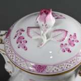 34 Teile Meissen Kaffeeservice "Indisch Purpur" mit reicher Malerei, goldstaffiert, bestehend aus: Kaffeekanne (H. 24cm), 13 Teller (Ø 20,5cm), 13 Tassen/15 UT (H. 6,7cm, 3x Pfeifferzeit), 2 Teile Zucker und Ra… - Foto 5