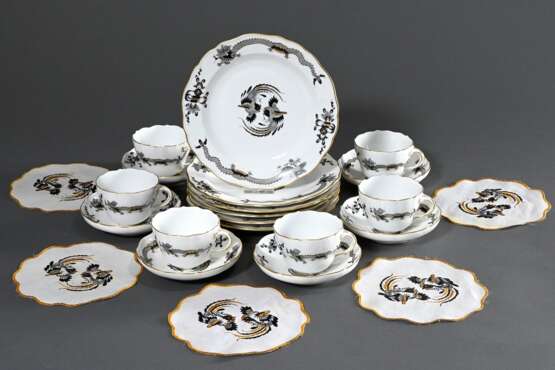 12 Teile Meissen Kaffeegedecke "Schwarzer Reicher Hofdrache", Porzellan polychrom und goldstaffiert, bestehend aus: 6 Kuchenteller (Ø 21,5cm) und 6 Kaffeetassen/UT (Ø 6,5cm), dazu 6 Klapperdeckchen - photo 2