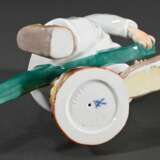 Meissen Hentschelkind „Junge auf Stecken reitend mit Trommel“, Entw.: Konrad Hentschel 1905, Modelnr.: 73365, Bossierernr.: 29, Malernr.: 530, Jahreszeichen: 2003, H. 19cm - photo 5