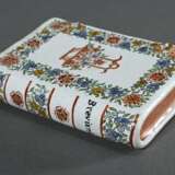 Seltenes Fayence Objekt in Buchform mit floraler Bemalung in Petit Feu Palette, verso bez. "Brevarium“, Delft, Mitte 18.Jh., 1,9x6,8x9,4cm - фото 4