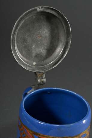 Schrezheimer Walzenkrug mit floraler Goldmalerei auf blau glasiertem Fond, polierter Zinndeckel mit Kugeldrücker und Fußring, Ende 18.Jh., H. 22,5cm, berieben - photo 7