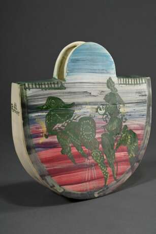 Portanier, Gilbert (1926-2023) Keramik Vase, heller Scherben mit farbiger Aufglasurmalerei "Abstrakte Figuren", schauseitig mit Relief zweier Brüste, sign./dat. 89, 32,5x31,5cm - photo 2