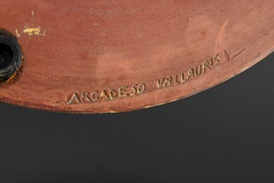 Portanier, Gilbert (1926-2023) Keramik Schale, heller Scherben mit farbiger Aufglasurmalerei "Abstraktes Pärchen", innen sign. verso "Arcadeso Vallauris", H. 7,5cm, Ø 30 cm - photo 4