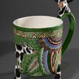 5 Diverse Teile moderne Ardmore Studio Künstlerkeramik "Tiere": 4 Becher und Mokkatasse/UT, Boden bez.: "Made by Pheneas, Ardmore Studio", H. 7-15,5cm - Foto 3