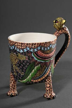 5 Diverse Teile moderne Ardmore Studio Künstlerkeramik "Tiere": 4 Becher und Mokkatasse/UT, Boden bez.: "Made by Pheneas, Ardmore Studio", H. 7-15,5cm - Foto 4