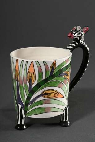 5 Diverse Teile moderne Ardmore Studio Künstlerkeramik "Tiere": 4 Becher und Mokkatasse/UT, Boden bez.: "Made by Pheneas, Ardmore Studio", H. 7-15,5cm - Foto 6