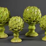 4 Keramik Artischocken auf Balustersockel, heller Scherben grün glasiert, H. 18/24cm, Glasurdefekte, best. - Foto 1