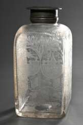 William und Mary Glas Schraubflasche mit floraler Ätzung und geschliffenen Architektur Kartuschen, Zinn Schraubdeckel mit Münze und beidseitig geprägten Portraits der Monarchen, England um 1690, H. 21,7cm, Altersspuren, …