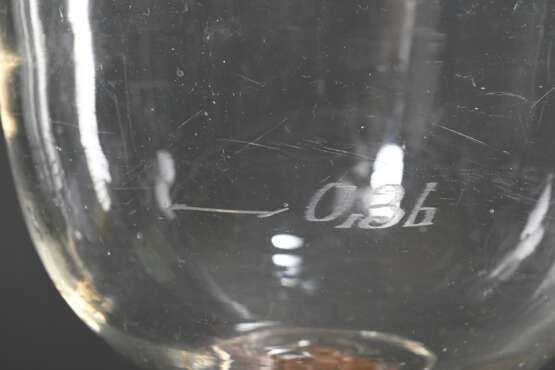 2 Diverse Berliner Weisse Gläser mit Milchglas Lippenrand und Eichstrich "0,4l / 0,3l", H. 21,5/22,2cm, Gebrauchsspuren - photo 3