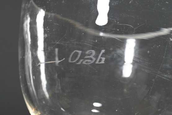 2 Diverse Berliner Weisse Gläser mit Milchglas Lippenrand und Eichstrich "0,4l / 0,3l", H. 21,5/22,2cm, Gebrauchsspuren - photo 4