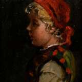 Müller-Lingke, Albert (1844-1930) "Kleines Mädchen mit rotem Kopftuch (Rotkäppchen)", Öl/Leinwand, auf Malpappe kaschiert, u.l. sign., verso bez., Prunkrahmen (kleine Defekte), 12,5x9,5cm (m.R. 32x29cm), rest.… - photo 1