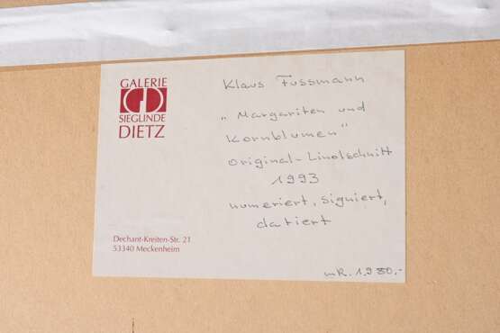 Fussmann, Klaus (*1938) "Margariten und Kornblumen" 1993, Farblinolschnitt, 24/48, u. sign./dat./num., verso bez., PM 29,5x34,5cm, BM 32x37cm (m.R. 55,5x60cm) - фото 4