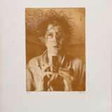 Janssen, Horst (1929-1995) "zu Nocturno (Selbst)" 1976, Radierung (Fotoätzung), 9/28, u. sign./dat./num., i.d. Platte bez., PM 30x21,2cm, BM 57x40cm, min. fleckig und Randdefekte - фото 2
