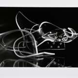 Moholy-Nagy, László (1895-1946) "Spirals" 1945/2005, Fotographie, verso bez., Griffelkunst, PM 18x26,3cm, BM 24x30cm - photo 2
