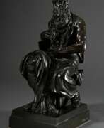 Product catalog. Große Grand Tour Souvenir Bronze Figur „Mose“ nach Michelangelo, auf eckigem Postament (21x26cm), Guss &quot;G. Nisini - Roma&quot;, um 1880, H. 54cm