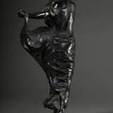 Stuck, Franz v. (1863-1928) "Tänzerin" 1897/1898, Bronze dunkel patiniert, vorne an der Plinthe sign. "Franz von Stuck", verso "Guss C. Leyrer München", nach 1906, H. ca. 63cm - photo 3