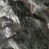 Rodin, Auguste (1840-1917) "Der Kuss", Bronze patiniert, 42/499, Nachguss Royal Art Galerie, H. 26,6cm (m. Sockel) - photo 5