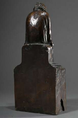 Barlach, Ernst (1870-1938) "Lesender Klosterschüler" 1930, Bronze patiniert, 2/12, verso sign./num. und Gießerstempel "H. Noack Berlin", Ausführung später, H. 48cm, leicht berieben und Kratzer - photo 5