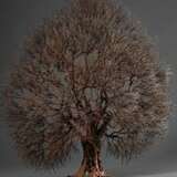 Meierhenrich, Ernst-Georg (1944-2022) "Sylter Baum", Messingdraht und Metall, z.T. farbig gefasst, 56x82cm - photo 2