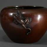 Japanischer Bronze Pinselwascher mit plastischem Frosch, Meiji Periode, H. 7cm, Ø 8cm, Standring berieben - photo 3