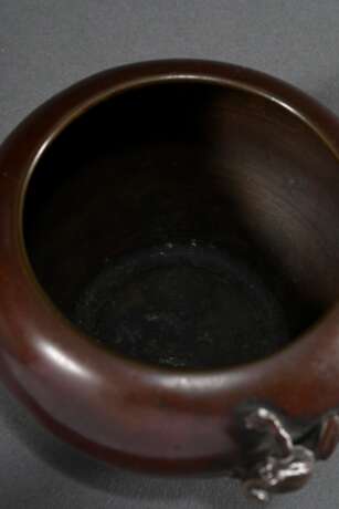 Japanischer Bronze Pinselwascher mit plastischem Frosch, Meiji Periode, H. 7cm, Ø 8cm, Standring berieben - photo 4