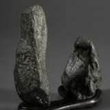 2 Kleine Gelehrtensteine auf passendem Sockel, H. 14cm - photo 4