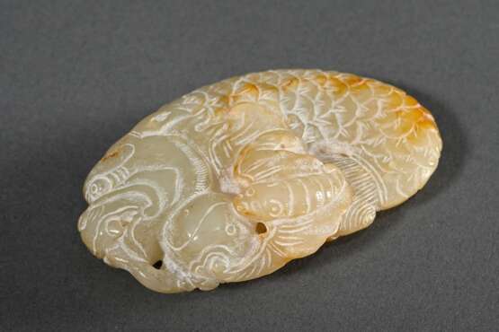 Figürliche chinesische Jade Schnitzerei "Fisch und Fledermaus", 4,5x7,5cm - photo 4