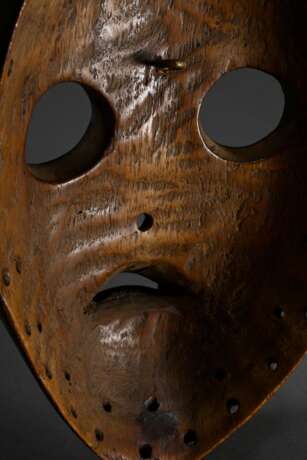 Dan "Zakpäi" Feuerläufer oder -melder Maske mit großen runden Augen, Holz dunkel glänzend gebeizt, schön beriebene Patina, Elfenbeinküste, L. 21,5cm, Ausbrüche am Rand, Provenienz: Sammlung Christian Ries (1899… - photo 5