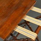 Mahagoni Tablett-Tisch auf gedrechseltem Scherengestell, Ende 19.Jh., 79,5x67x46cm - photo 3