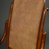 Thonet Klappsessel mit Armlehnen und angesetzter Fußstütze, um 1900, Bugholz mit Wiener Geflecht, 36/114,5x126x58,5cm, leichte Gebrauchsspuren - photo 4