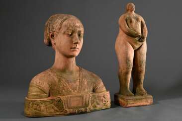 2 Diverse Terracotta Gartenplastiken: Fritz Kochendörfer (1871-1924) Büste &quot;Dame nach Renaissance Vorbild&quot;, verso gestempelt (H. 45cm) und &quot;Stehender weiblicher Akt&quot; in Botero Art, verso gestempelt &…