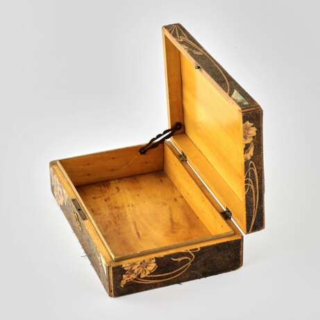 Art Nouveau style box. Hand Painted Early 20th century - photo 7