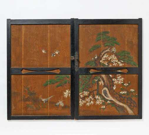 Paar fusuma-Holztüren mit großer Kiefer, Kirsche und Vögeln - Foto 1