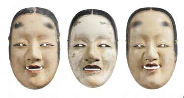 Drei Masken zur Darstellung junger Frauen