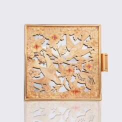 Boucheron. Vanité Compact 'poudrier oiseau et papillon' von Helluin-Mattlinger.