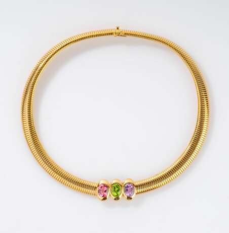 Van Cleef & Arpels. Tubogas-Collier mit farbintensiven Edelsteinen. - photo 1