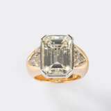 Juwelier Wilm. Spektakulärer Emerald Cut Diamant Ring. - photo 3