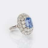 Brillant Cocktail Ring mit natürlichem Ceylon Saphir. - photo 2