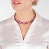 Hochkarätiges Gala Collier mit Rubin-Herzen und Diamanten. - photo 2