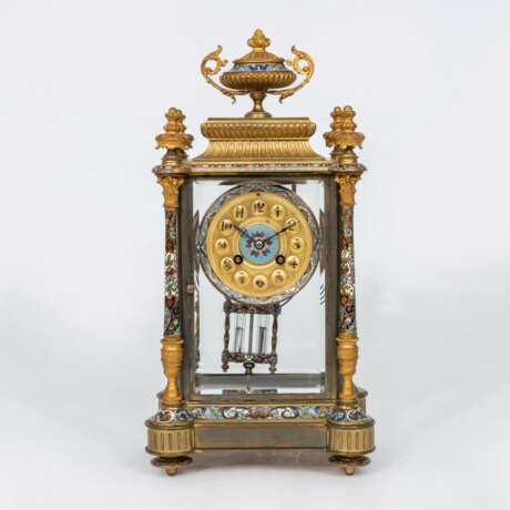 S. Marti & Cie gegr. 1867. Napoleon III Cloisonné Kamin-Pendule. - photo 1