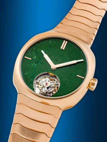 H. MOSER & CIE. AN ENCHANTING 18K PINK GOLD SEMI-SKELETONISED AUTOMATIC TOURBILLON WRISTWATCH WITH WYOMING JADE DIAL AND BRACELET - photo 2